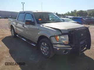 2010 Ford F-150 XL with VIN 1FTEW1C83AKA76801, listed as a IAAI auction lot 43324196 with 114,912 mi miles and . Bid and sale history available at DreamBid. Image 1.
