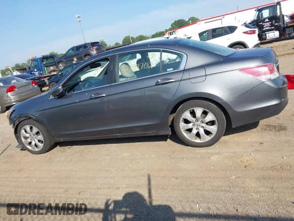 2009 Honda Accord EX-L z VIN 1HGCP25839A005253, wystawiony jako IAAI lot #42798702 z przebiegiem 185 576 mil mil oraz . Historia ofert i sprzedaży dostępna na DreamBid. Obrazek 15.