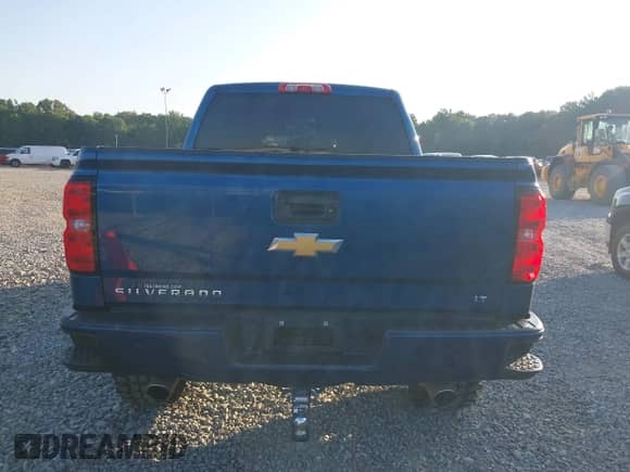 2018 Chevrolet Silverado 1500 LT с VIN 3GCUKREC2JG181831, выставлен на аукционе IAAI как лот 42578307 с пробегом 157 399 миль миль и . История ставок и продаж доступна на DreamBid. Изображение 17.