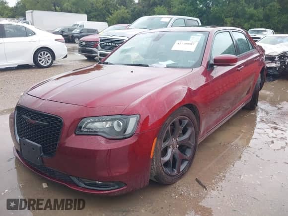 2023 Chrysler 300 S с VIN 2C3CCABG7PH624327, выставлен на аукционе IAAI как лот 42720805 с пробегом 50 797 миль миль и . История ставок и продаж доступна на DreamBid. Изображение 2.