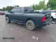 2014 Ram 1500 Express z VIN 1C6RR7KT2ES209790, wystawiony jako IAAI lot #42123172 z przebiegiem 151 485 mil mil oraz . Historia ofert i sprzedaży dostępna na DreamBid. Obrazek 3.