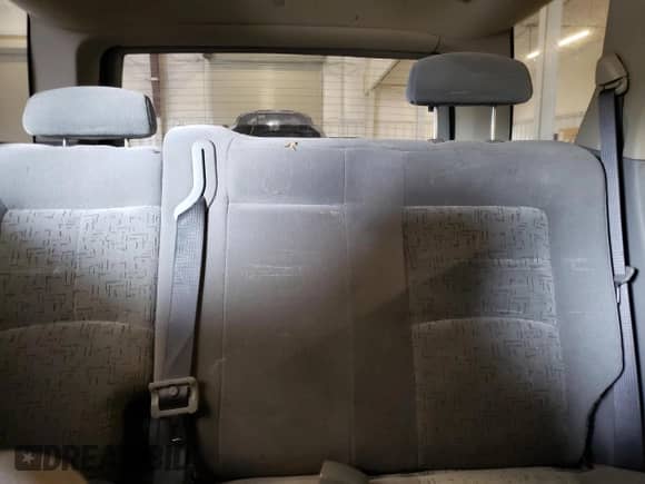 2003 Saturn VUE z VIN 5GZCZ63B23S890074, wystawiony jako Copart lot #62945854 z przebiegiem 165 934 mil mil oraz Nie do naprawy • Non repairable. Historia ofert i sprzedaży dostępna na DreamBid. Obrazek 10.