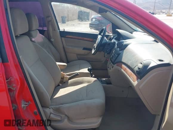 2010 Chevrolet Aveo 1LT with VIN KL1TD6DE8AB100094, listed as a IAAI auction lot 42726390 with 157,815 mi miles and . Bid and sale history available at DreamBid. Image 5.