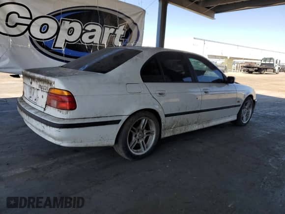 2000 BMW 5 Series 540i с VIN WBADN5341YGC96020, выставлен на аукционе Copart как лот 70908625 с пробегом Не указан миль и Чистый • Clean title. История ставок и продаж доступна на DreamBid. Изображение 3.