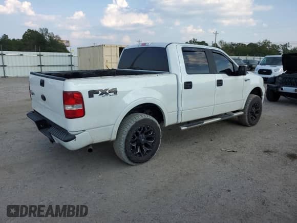 2005 Ford F-150 XLT z VIN 1FTPW145X5KF08223, wystawiony jako Copart lot #81624325 z przebiegiem 211 011 mil mil oraz Szkoda całkowita • Salvage title. Historia ofert i sprzedaży dostępna na DreamBid. Obrazek 3.