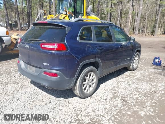 2014 Jeep Cherokee Latitude с VIN 1C4PJMCS6EW268491, выставлен на аукционе IAAI как лот 41906694 с пробегом 149 830 миль миль и . История ставок и продаж доступна на DreamBid. Изображение 4.