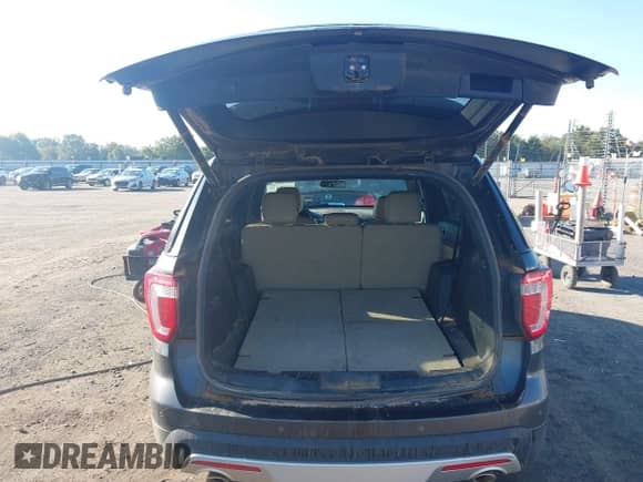 2017 Ford Explorer Limited z VIN 1FM5K7F87HGC69830, wystawiony jako IAAI lot #43295233 z przebiegiem 189 887 mil mil oraz . Historia ofert i sprzedaży dostępna na DreamBid. Obrazek 18.