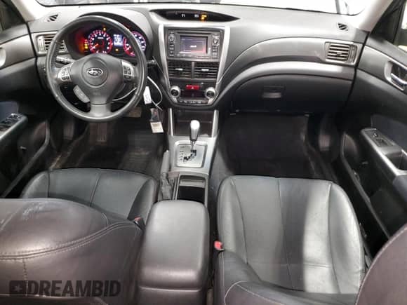 2011 Subaru Forester X Touring z VIN JF2SHBGCXBH773156, wystawiony jako Copart lot #89638955 z przebiegiem 141 531 mil mil oraz Czysty tytuł • Clean title. Historia ofert i sprzedaży dostępna na DreamBid. Obrazek 8.