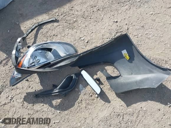 2014 Hyundai Accent GS с VIN KMHCT5AEXEU158269, выставлен на аукционе IAAI как лот 43026055 с пробегом 86 745 миль миль и . История ставок и продаж доступна на DreamBid. Изображение 12.