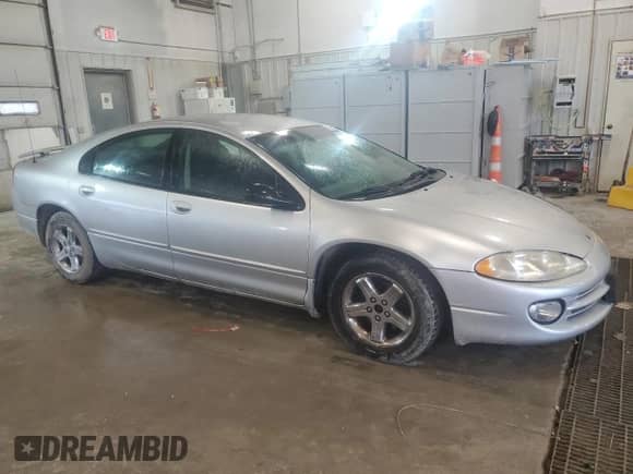 2003 Dodge Intrepid ES with VIN 2B3HD56G83H543557, listed as a Copart auction lot 72656874 with 185,193 mi miles and Clean title. Bid and sale history available at DreamBid. Image 4.