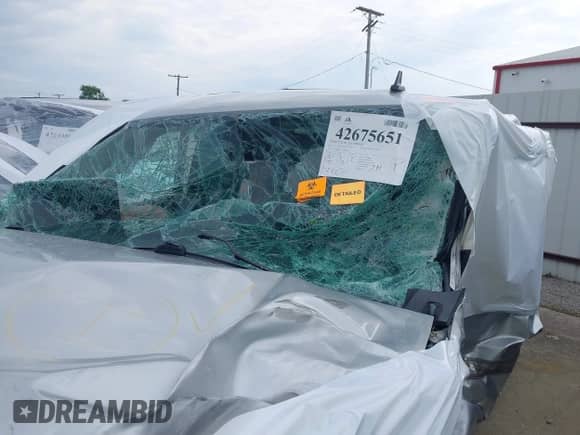 2011 Chevrolet Suburban LTZ с VIN 1GNSKKE31BR285458, выставлен на аукционе IAAI как лот 42675651 с пробегом 243 371 миль миль и . История ставок и продаж доступна на DreamBid. Изображение 20.