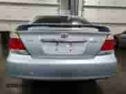 2005 Toyota Camry LE с VIN 4T1BE32K85U983113, выставлен на аукционе Copart как лот 72071865 с пробегом 212 359 миль миль и Списание • Salvage title. История ставок и продаж доступна на DreamBid. Изображение 6.
