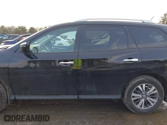 2017 Nissan Pathfinder SV with VIN 5N1DR2MM9HC633277, listed as a IAAI auction lot 41697958 with 51,891 mi miles and . Bid and sale history available at DreamBid. Image 14.