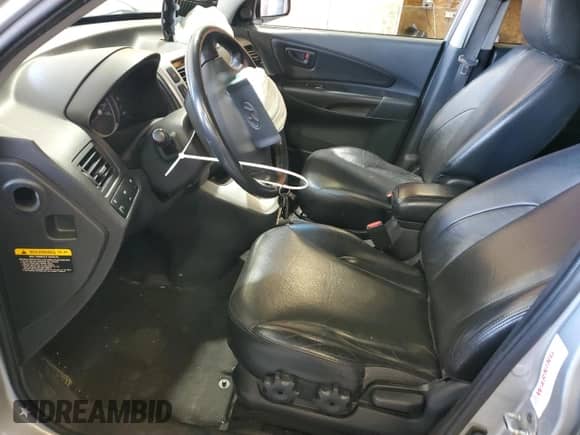 2008 Hyundai Tucson с VIN KM8JN12B68U867476, выставлен на аукционе Copart как лот 54496005 с пробегом 99 155 миль миль и Списание • Salvage title. История ставок и продаж доступна на DreamBid. Изображение 7.