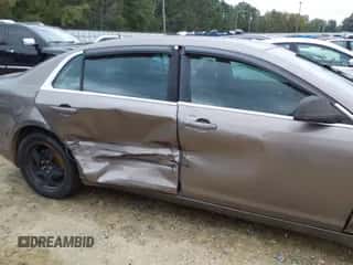 2011 Chevrolet Malibu 1LS с VIN 1G1ZB5E11BF142351, выставлен на аукционе IAAI как лот 43334496 с пробегом 183 562 миль миль и . История ставок и продаж доступна на DreamBid. Изображение 6.