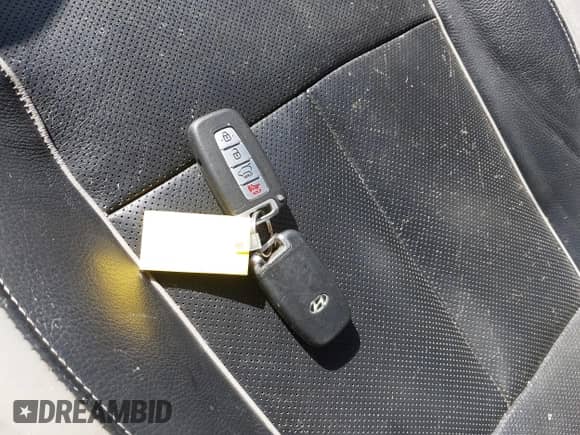 2013 Hyundai Veloster Turbo с VIN KMHTC6AE2DU164913, выставлен на аукционе IAAI как лот 43360263 с пробегом 166 585 миль миль и . История ставок и продаж доступна на DreamBid. Изображение 11.