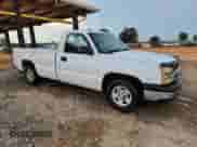 2003 Chevrolet Silverado 1500 LS z VIN 1GCEC14T73Z289045, wystawiony jako Copart lot #83783965 z przebiegiem 280 996 mil mil oraz Szkoda całkowita • Salvage title. Historia ofert i sprzedaży dostępna na DreamBid. Obrazek 4.