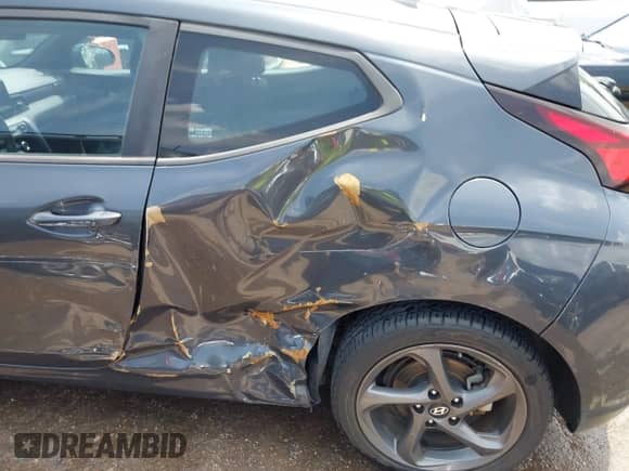 2019 Hyundai Veloster 2.0 with VIN KMHTG6AF9KU020012, listed as a IAAI auction lot 42464312 with 90,364 mi miles and . Bid and sale history available at DreamBid. Image 6.