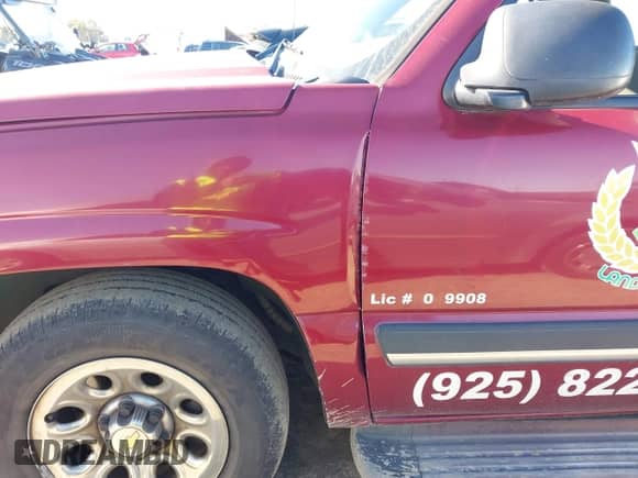 2005 Chevrolet Silverado 1500 z VIN 1GCEC14T55Z142306, wystawiony jako IAAI lot #41525048 z przebiegiem 202 114 mil mil oraz . Historia ofert i sprzedaży dostępna na DreamBid. Obrazek 6.