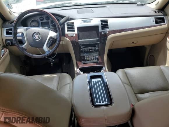 2012 Cadillac Escalade ESV Luxury с VIN 1GYS3HEF6CR134646, выставлен на аукционе Copart как лот 55392385 с пробегом 211 358 миль миль и Списание • Salvage title. История ставок и продаж доступна на DreamBid. Изображение 8.