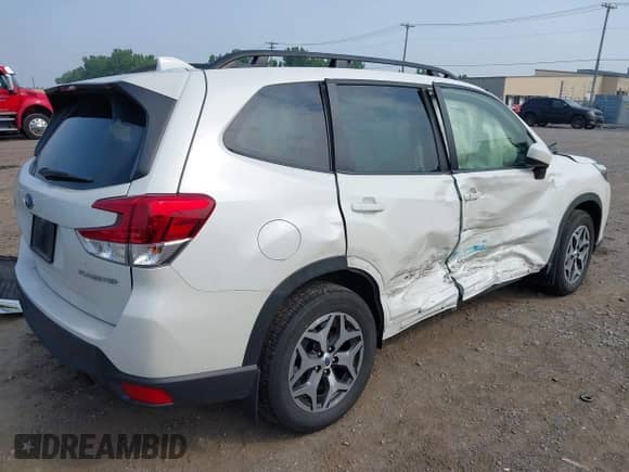 2023 Subaru Forester Premium z VIN JF2SKAEC4PH505628, wystawiony jako IAAI lot #42906904 z przebiegiem 14 733 mil mil oraz . Historia ofert i sprzedaży dostępna na DreamBid. Obrazek 4.