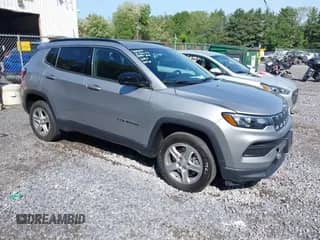 2023 Jeep Compass Latitude с VIN 3C4NJDBN6PT503886, выставлен на аукционе IAAI как лот 42382290 с пробегом 23 018 миль миль и . История ставок и продаж доступна на DreamBid. Изображение 1.