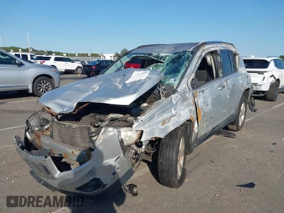 2011 Jeep Compass Latitude с VIN 1J4NF1FB6BD223782, выставлен на аукционе IAAI как лот 43196205 с пробегом 234 947 миль миль и . История ставок и продаж доступна на DreamBid. Изображение 6.
