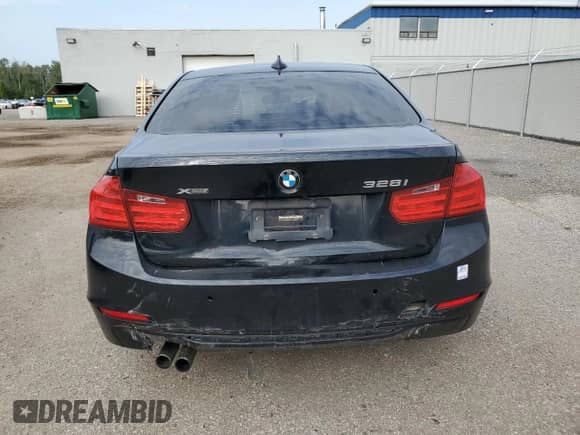 2015 BMW 3 Series 328i xDrive with VIN WBA3B3G52FNR85436, listed as a Copart auction lot 71523265 with 306,860 mi miles and Clean title. Bid and sale history available at DreamBid. Image 6.