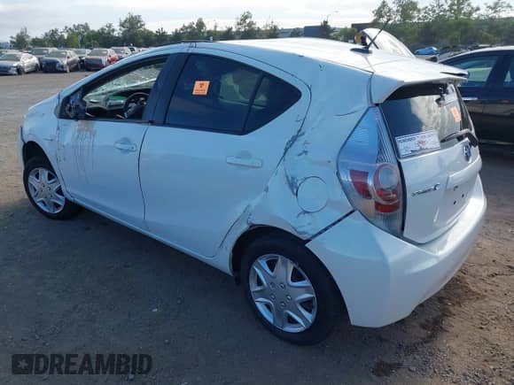 2014 Toyota Prius One с VIN JTDKDTB31E1569401, выставлен на аукционе IAAI как лот 42824415 с пробегом 107 027 миль миль и . История ставок и продаж доступна на DreamBid. Изображение 3.