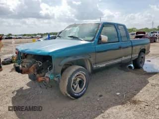 1993 Chevrolet Silverado 1500 с VIN 2GCEC19K9P1119932, выставлен на аукционе Copart как лот 65171245 с пробегом 164 656 миль миль и Списание • Salvage title. История ставок и продаж доступна на DreamBid. Изображение 1.