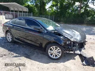 2016 Chrysler 200 Touring z VIN 1C3CCCFB1GN189046, wystawiony jako IAAI lot #42522955 z przebiegiem 107 376 mil mil oraz . Historia ofert i sprzedaży dostępna na DreamBid. Obrazek 1.