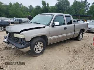1999 Chevrolet Silverado 1500 LS z VIN 2GCEC19T0X1213660, wystawiony jako Copart lot #65204135 z przebiegiem 219 753 mil mil oraz Szkoda całkowita • Salvage title. Historia ofert i sprzedaży dostępna na DreamBid. Obrazek 1.