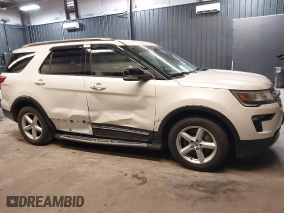 2018 Ford Explorer XLT с VIN 1FM5K7D89JGA54488, выставлен на аукционе IAAI как лот 42558280 с пробегом 56 106 миль миль и . История ставок и продаж доступна на DreamBid. Изображение 6.