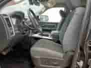 2016 Ram 1500 Big Horn z VIN 1C6RR6LM8GS361691, wystawiony jako Copart lot #50495885 z przebiegiem 105 286 mil mil oraz Czysty tytuł • Clean title. Historia ofert i sprzedaży dostępna na DreamBid. Obrazek 7.