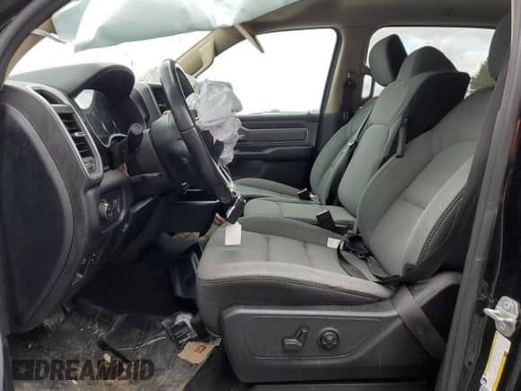 2020 Ram 1500 Big Horn z VIN 1C6RREFG7LN333518, wystawiony jako Copart lot #72204024 z przebiegiem 121 193 mil mil oraz Szkoda całkowita • Salvage title. Historia ofert i sprzedaży dostępna na DreamBid. Obrazek 7.