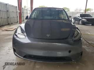 2022 Tesla Model Y Long Range with VIN 7SAYGDEE9NA005748, listed as a Copart auction lot 62662084 with 19,912 mi miles and Non repairable. Bid and sale history available at DreamBid. Image 5.