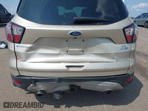 2018 Ford Escape SE с VIN 1FMCU9GD9JUA85683, выставлен на аукционе IAAI как лот 42973456 с пробегом 115 952 миль миль и . История ставок и продаж доступна на DreamBid. Изображение 6.