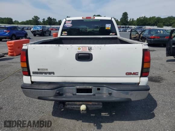 2006 GMC Sierra 1500 SLE1 z VIN 1GTEK19B36Z189192, wystawiony jako Copart lot #65479665 z przebiegiem 198 445 mil mil oraz Czysty tytuł • Clean title. Historia ofert i sprzedaży dostępna na DreamBid. Obrazek 6.