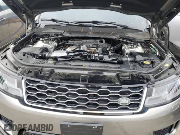 2018 Land Rover Range Rover Sport HSE z VIN SALWR2RV9JA808782, wystawiony jako Copart lot #61073445 z przebiegiem 67 624 mil mil oraz Czysty tytuł • Clean title. Historia ofert i sprzedaży dostępna na DreamBid. Obrazek 12.