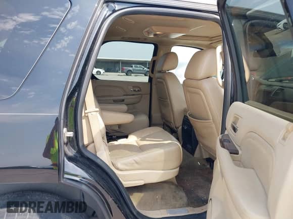 2014 Cadillac Escalade Luxury с VIN 1GYS3BEF3ER223994, выставлен на аукционе IAAI как лот 42250787 с пробегом 135 479 миль миль и . История ставок и продаж доступна на DreamBid. Изображение 8.