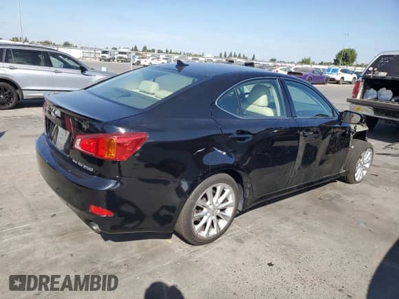 2009 Lexus IS 250 z VIN JTHCK262295032474, wystawiony jako Copart lot #71857945 z przebiegiem 107 658 mil mil oraz Szkoda całkowita • Salvage title. Historia ofert i sprzedaży dostępna na DreamBid. Obrazek 3.