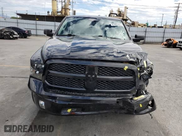 2019 Ram 1500 Big Horn z VIN 1C6RR6GT0KS604663, wystawiony jako Copart lot #81462365 z przebiegiem 51 123 mil mil oraz Szkoda całkowita • Salvage title. Historia ofert i sprzedaży dostępna na DreamBid. Obrazek 5.