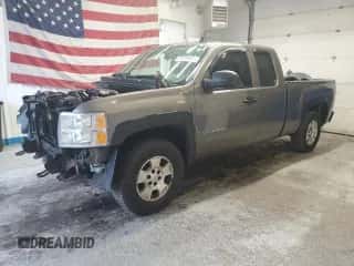 2012 Chevrolet Silverado 1500 LT z VIN 1GCRKSE75CZ275141, wystawiony jako Copart lot #81234685 z przebiegiem 224 817 mil mil oraz Szkoda całkowita • Salvage title. Historia ofert i sprzedaży dostępna na DreamBid. Obrazek 1.