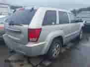 2008 Jeep Grand Cherokee Laredo z VIN 1J8GS48K68C246656, wystawiony jako IAAI lot #42934577 z przebiegiem 248 877 mil mil oraz . Historia ofert i sprzedaży dostępna na DreamBid. Obrazek 4.