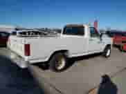 1985 Ford F-150 z VIN 1FTDF15YXFPA97115, wystawiony jako Copart lot #87000634 z przebiegiem 28 229 mil mil oraz Czysty tytuł • Clean title. Historia ofert i sprzedaży dostępna na DreamBid. Obrazek 3.