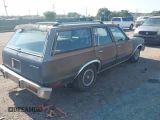 1983 Chevrolet Malibu с VIN 1G1AW35HXDR265974, выставлен на аукционе IAAI как лот 42215512 с пробегом 96 777 миль миль и . История ставок и продаж доступна на DreamBid. Изображение 4.