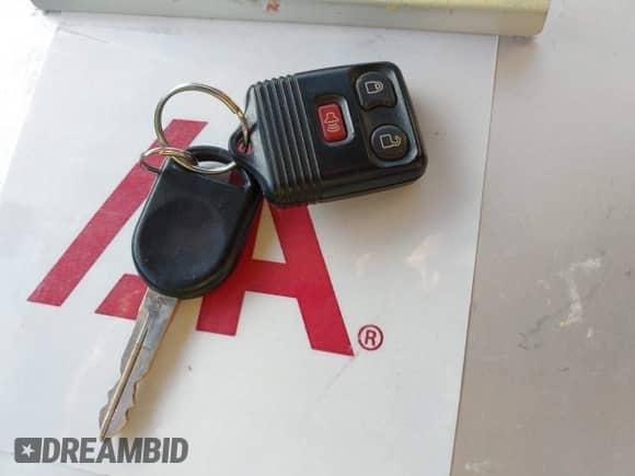 2009 Ford F-150 XL z VIN 1FTPW12VX9KC26771, wystawiony jako IAAI lot #43487407 z przebiegiem 336 392 mil mil oraz . Historia ofert i sprzedaży dostępna na DreamBid. Obrazek 11.