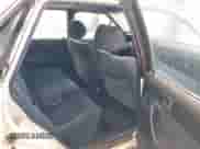 1987 Toyota Camry LE z VIN JT2SV22E3H3012242, wystawiony jako IAAI lot #42526925 z przebiegiem 191 564 mil mil oraz . Historia ofert i sprzedaży dostępna na DreamBid. Obrazek 8.