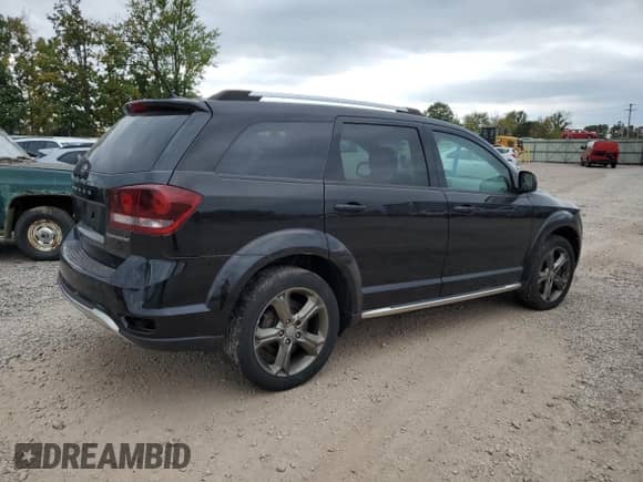 2017 Dodge Journey Crossroad Plus with VIN 3C4PDDGG8HT513119, listed as a Copart auction lot 81413555 with 118,749 mi miles and Clean title. Bid and sale history available at DreamBid. Image 3.