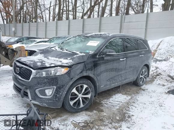 2018 Kia Sorento EX z VIN 5XYPHDA14JG360275, wystawiony jako IAAI lot #41639019 z przebiegiem 74 328 mil mil oraz . Historia ofert i sprzedaży dostępna na DreamBid. Obrazek 2.